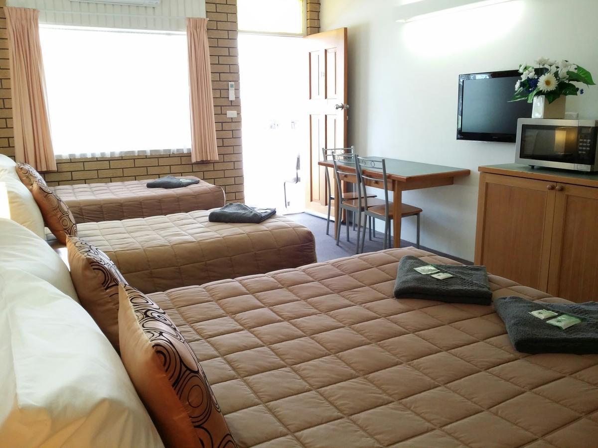 Guyra Motor Inn Extérieur photo